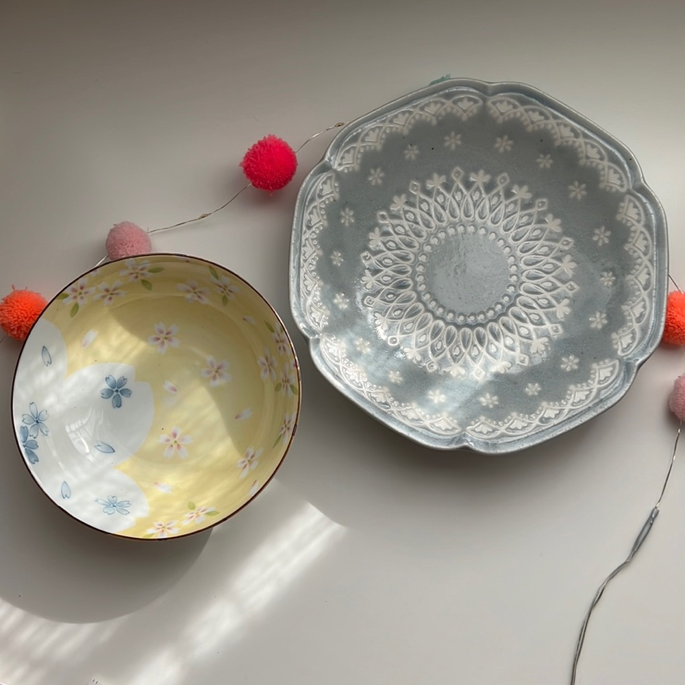 New ceramic plates made in Japan (pack of 2)